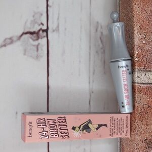 Benefit Cosmetics 24-Hour Invisible Brow Setter Gel (Travel‎ Size) 0.06 fl. oz.